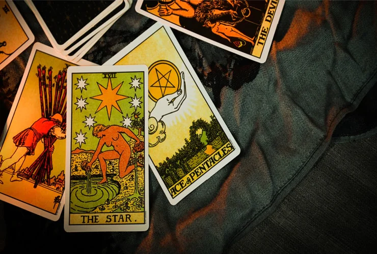O que s&atilde;o os arcanos menores do Tarot