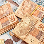 Sonhar com dinheiro o que significa