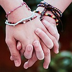 Significado do número 1717 no amor descubra a mensagem desse horário!