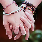 Significado do número 1717 no amor descubra a mensagem desse horário!