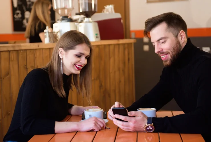 7 erros que você precisa evitar no primeiro encontro para não matar a química